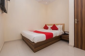 oyo 23259 hotel galaxy inn