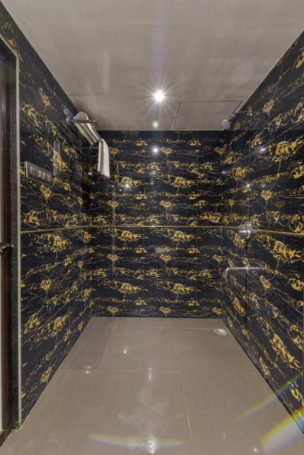 hotel residency park