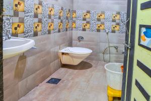 hotel radhika deluxe