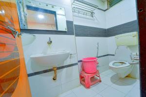 hotel radhika deluxe