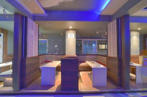 hotel radhika deluxe