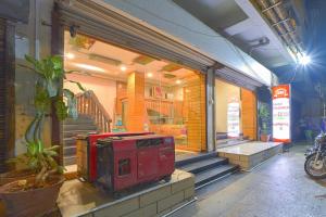 hotel radhika deluxe