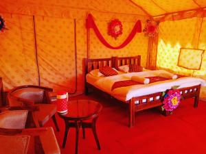 Melody Moon Desert Camp,Jaisalmer>>Dedha,4 star