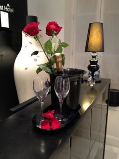 First Hotel Paris Tour Eiffel,2 Boulevard Garibaldi,4 star