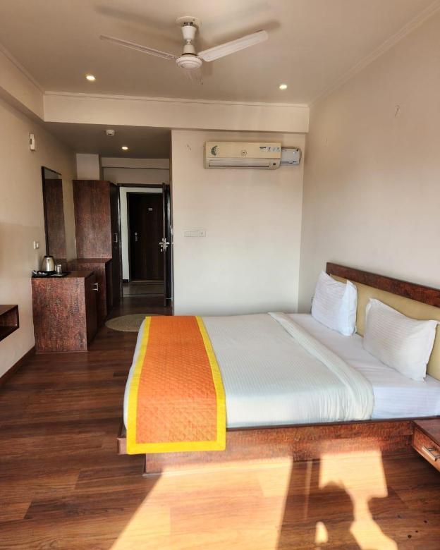 gulabi bagh resort a unit of sarvmangla garden