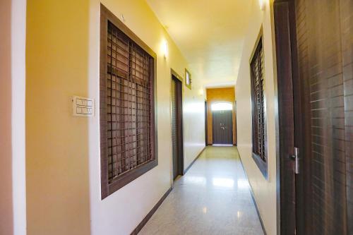 oyo 19629 royal stay inn