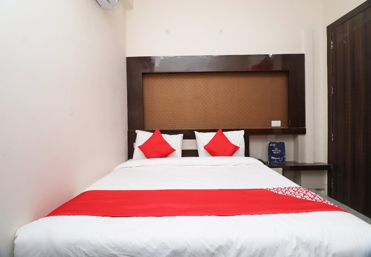 oyo 19629 royal stay inn