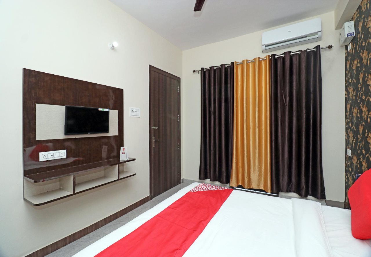 oyo 19629 royal stay inn