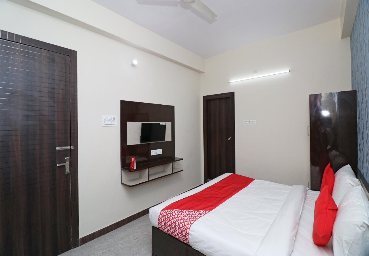 oyo 19629 royal stay inn