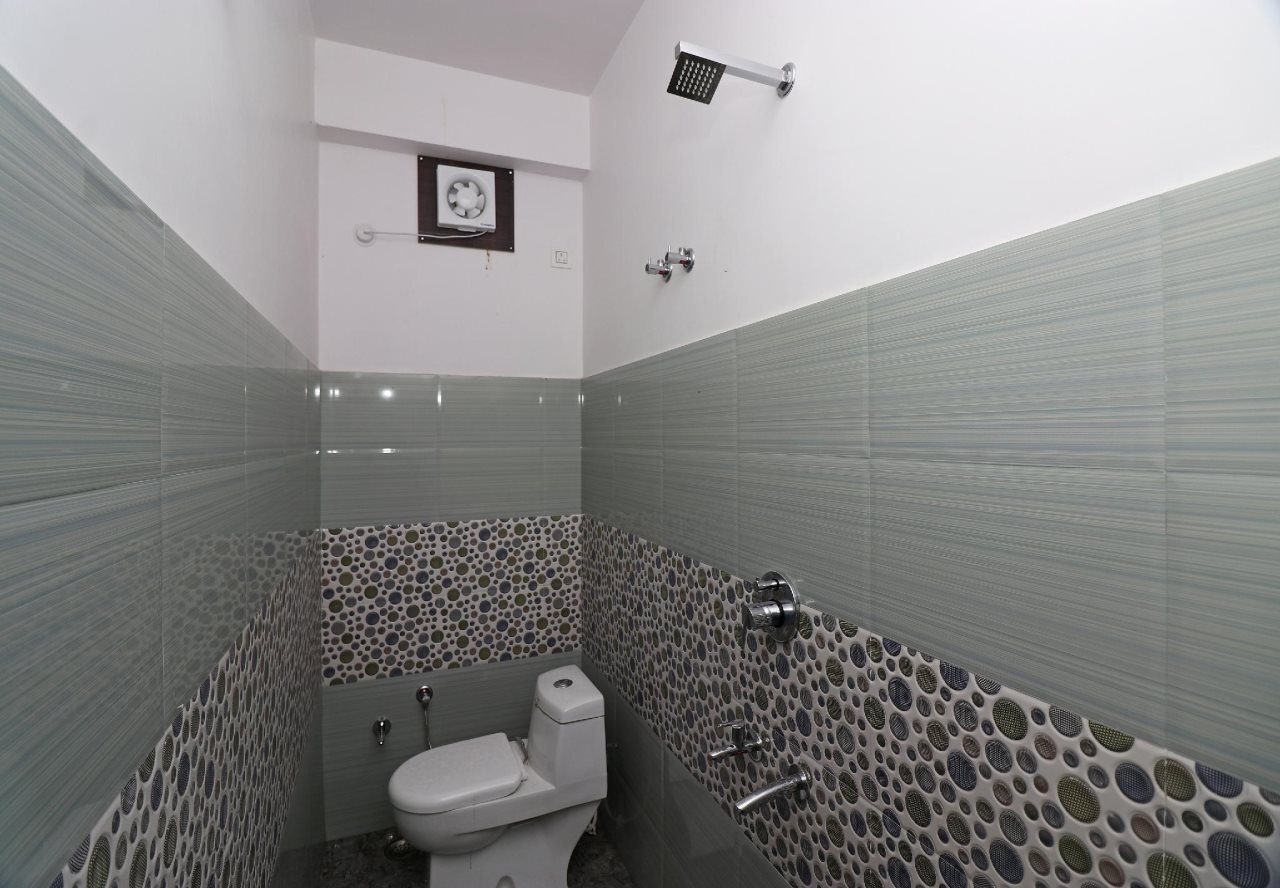 oyo 19629 royal stay inn