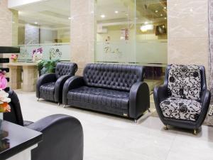 raising hotel makassar