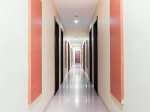 raising hotel makassar