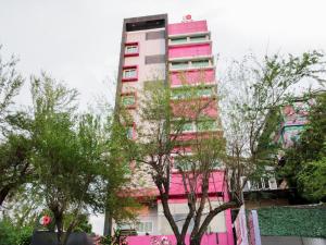 raising hotel makassar