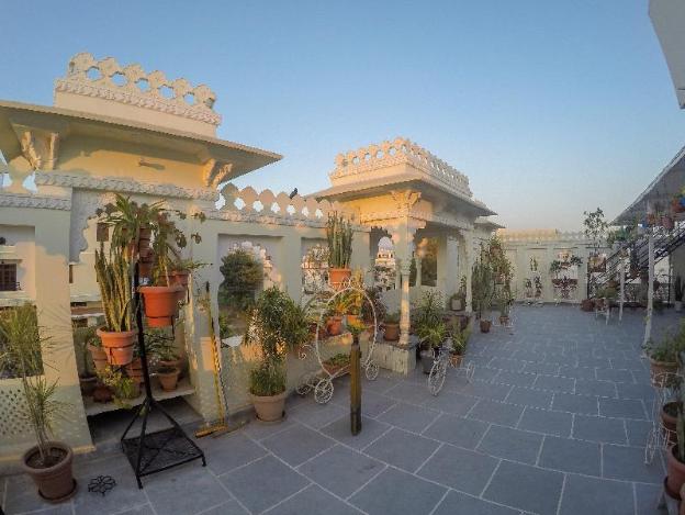 gadh ganesh homestay