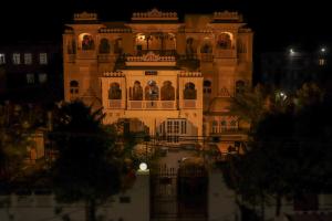 Gadh Ganesh Homestay,Near City Palace,2 star