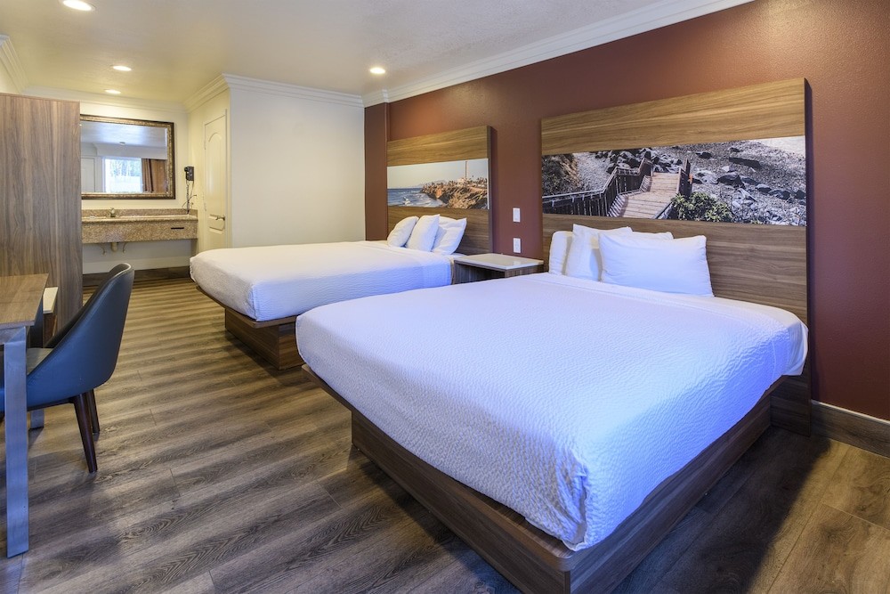 Hyland Inn Near Legoland,Fallbrook>>Carlsbad,3 star