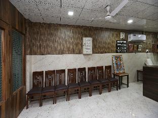 Oyo 19948 Hotel Goverdhan,Oyo 19948 Hotel Vasudeva Is Conveniently Located In The Popular M.G. Road Area. The Property Offers ,2 star