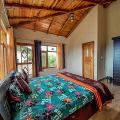 Oak Climbing Resort,Mukteshwar>>Bhimtal,3 star