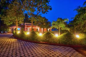 serenity resort panhala