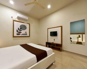 serenity resort panhala