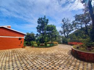 Serenity Resort Panhala,Panhala>>Kolhapur,3 star