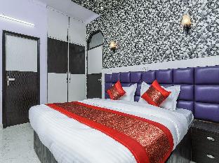 Hotel Akash Continental,Oyo 15764 Hotel Akash Continental Is Conveniently Located In The Popular West Delhi Area. Featuring ,3 star