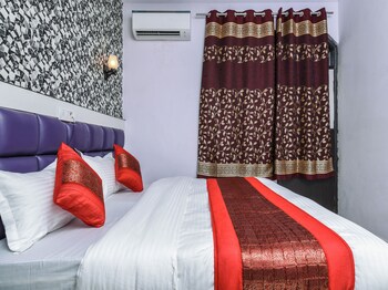 hotel akash continental