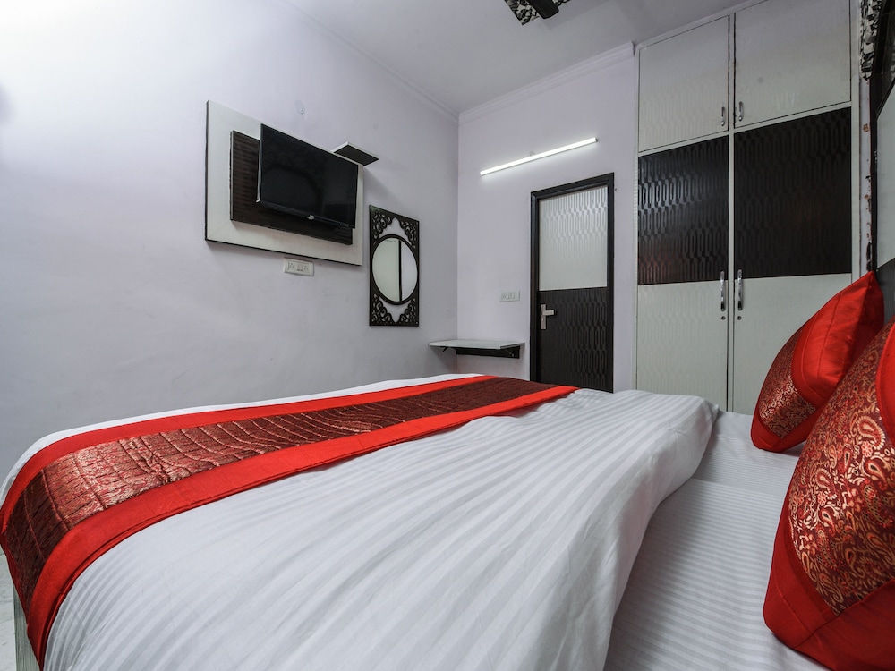 hotel akash continental