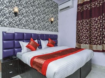 hotel akash continental