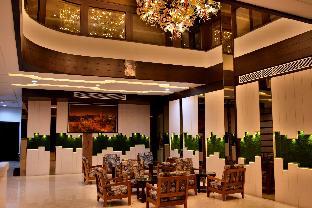 The Ashish,80, Ambe Market Sangam Marg,3.5 star