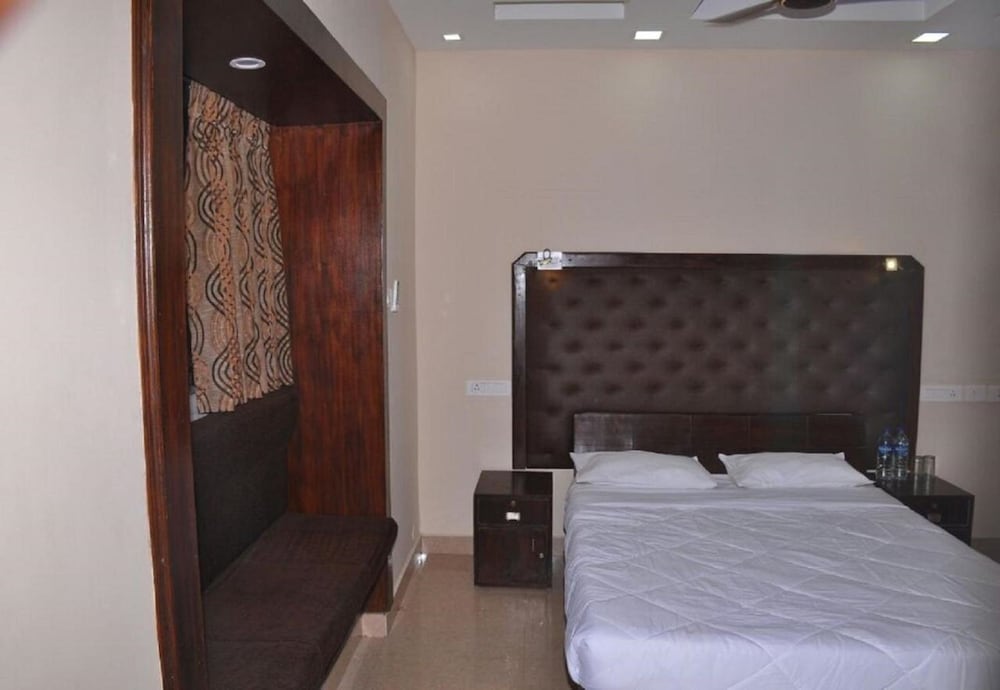 karaikal ashok beach resort