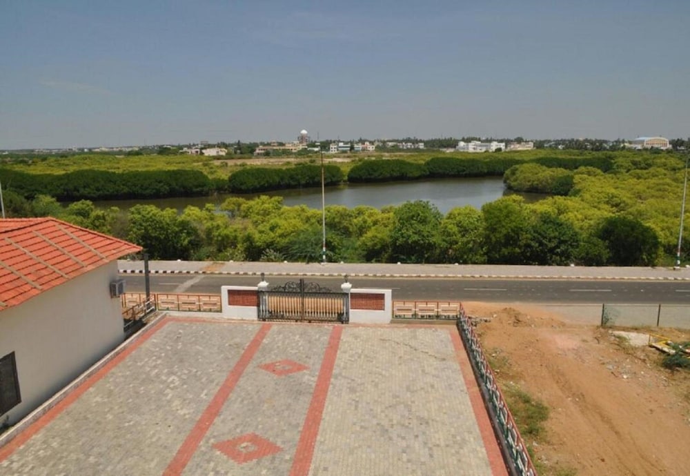 karaikal ashok beach resort
