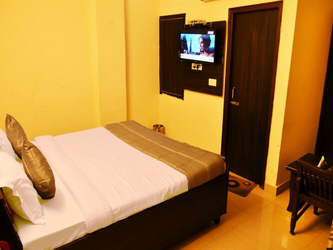 empire inn by oyo rooms