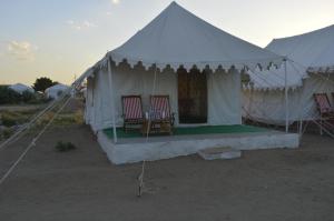 bhati desert camp sam