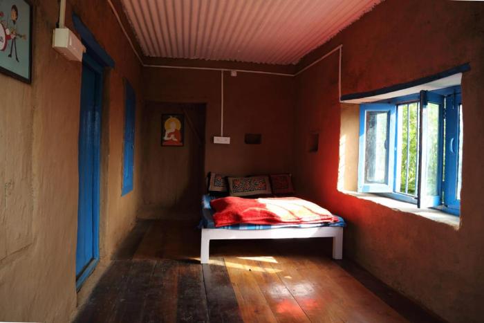 vista hostel jeolikote nainital