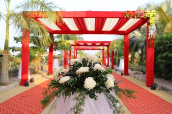 Malhaar Resort,Vatva,3 star