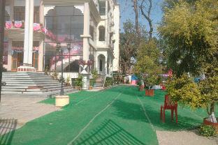 Oyo 27907 Greater Kailash The Palace,1 Nr Sunitibala Sadar Girls,3 star