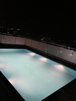 hotel royal amer city