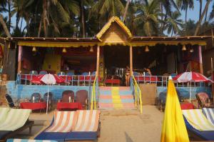 royal wood beach resort