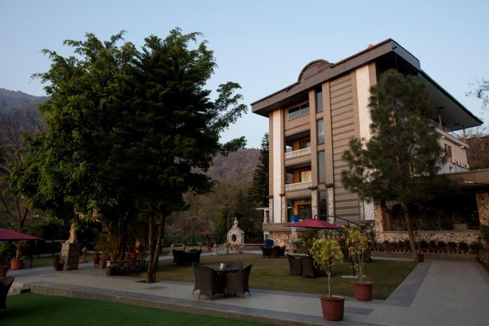 shahanshahi adventure park and wellness resort