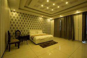 shahanshahi adventure park and wellness resort