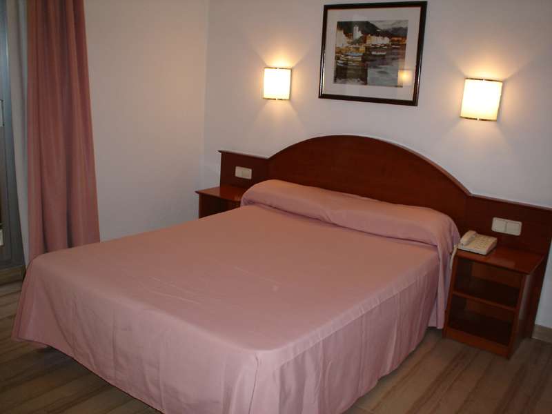 hotel cortes rambla