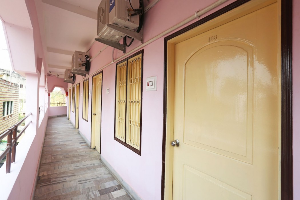 oyo 26808 shree ram residency
