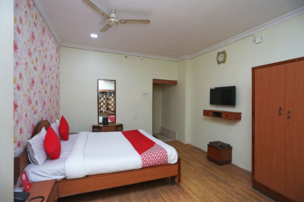 oyo 26808 shree ram residency