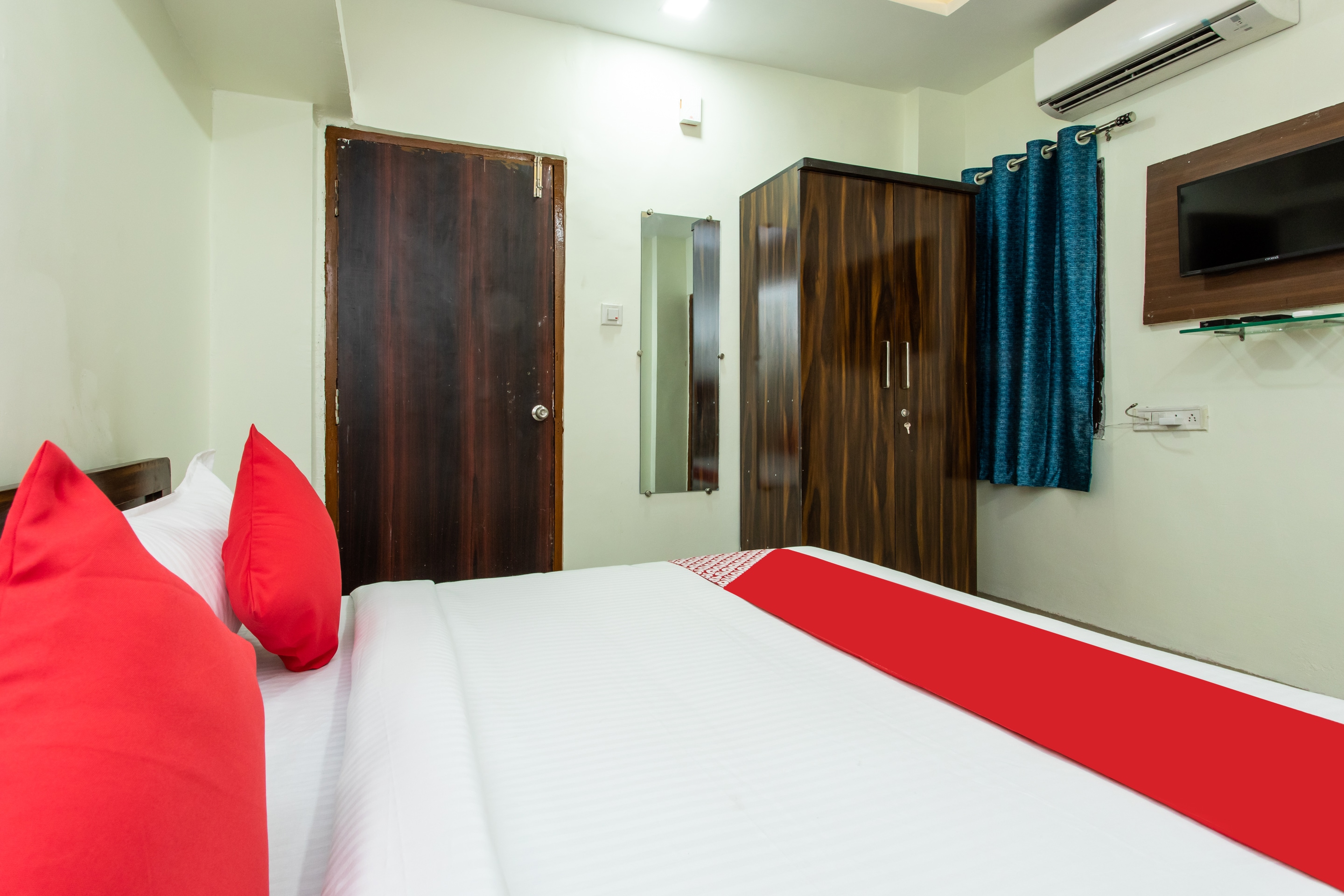 hotel o manjulam regency