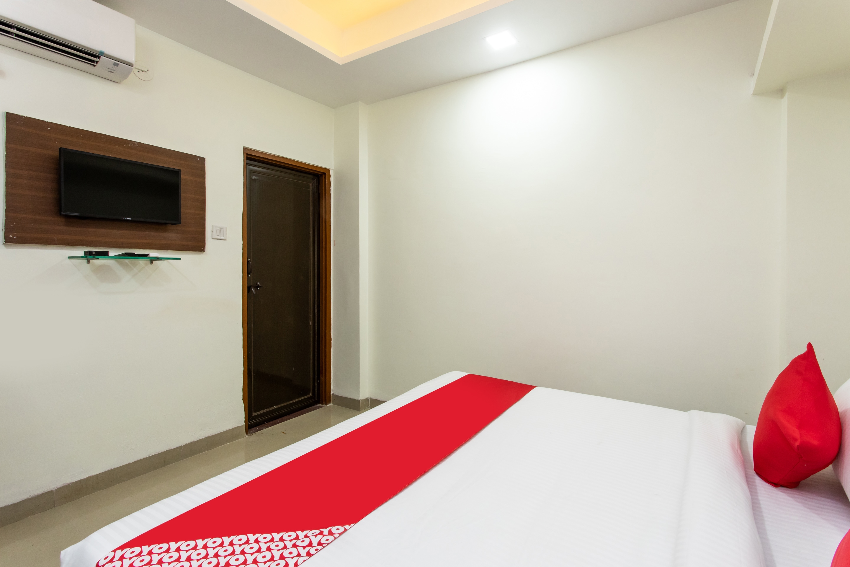 hotel o manjulam regency
