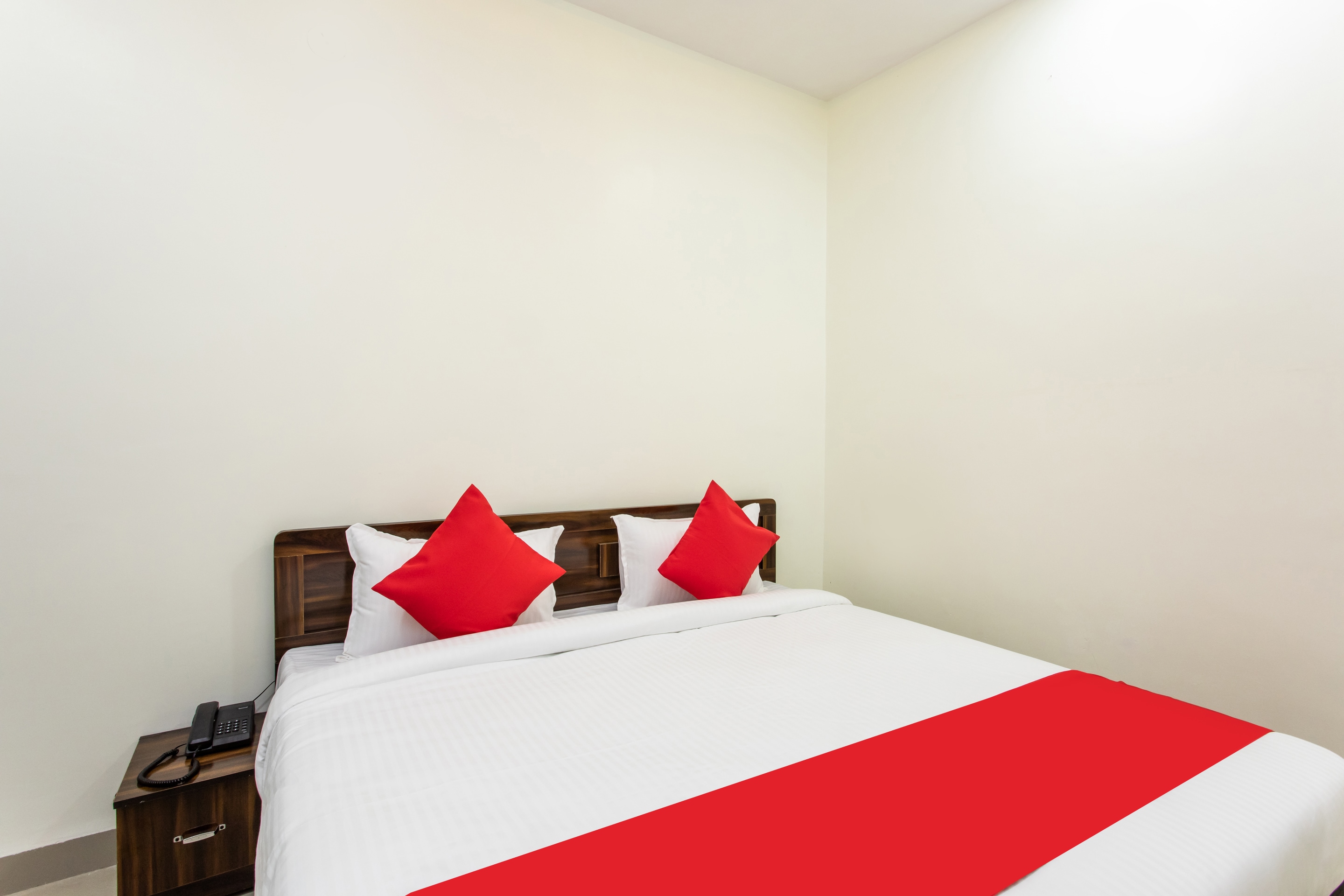 hotel o manjulam regency