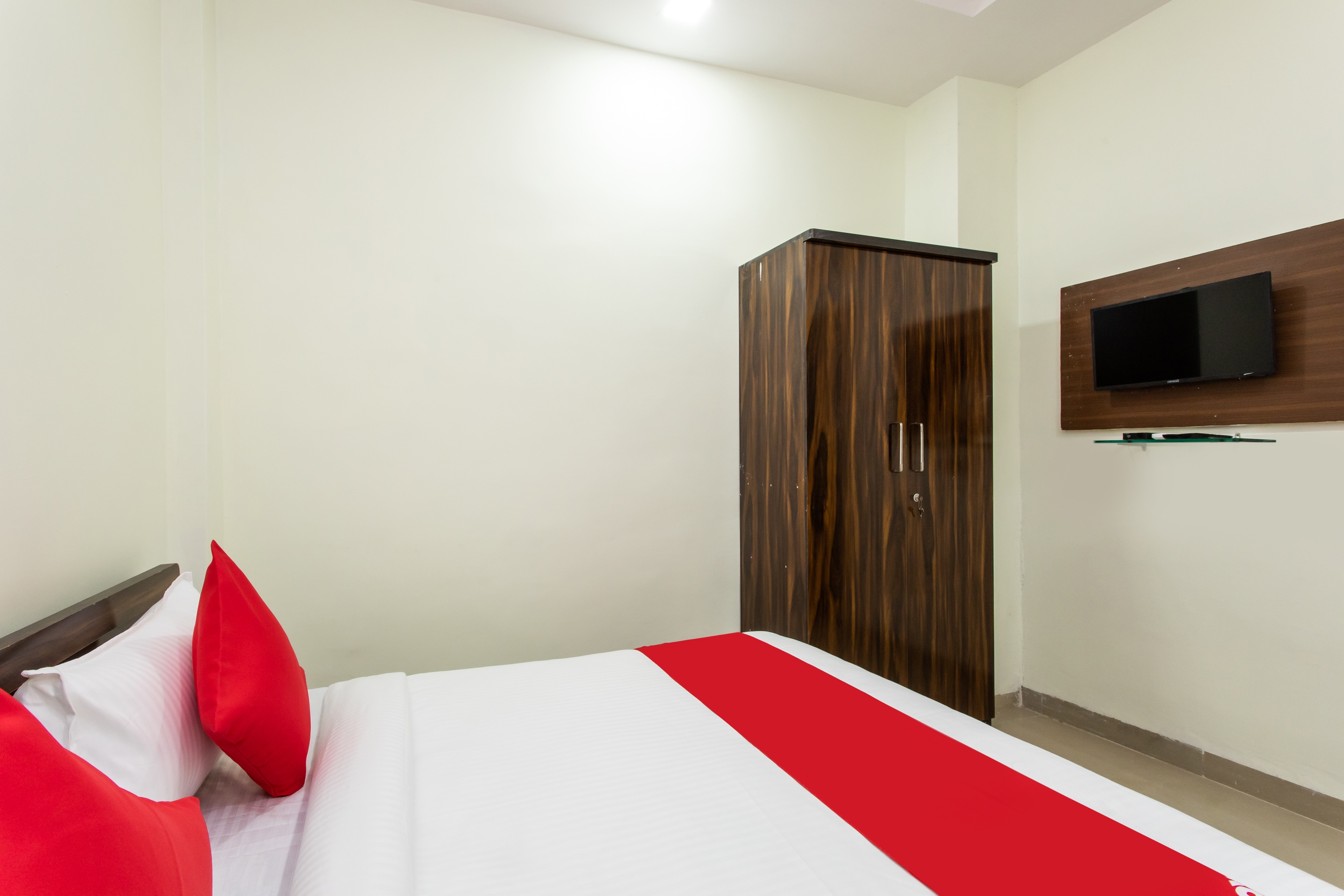 hotel o manjulam regency