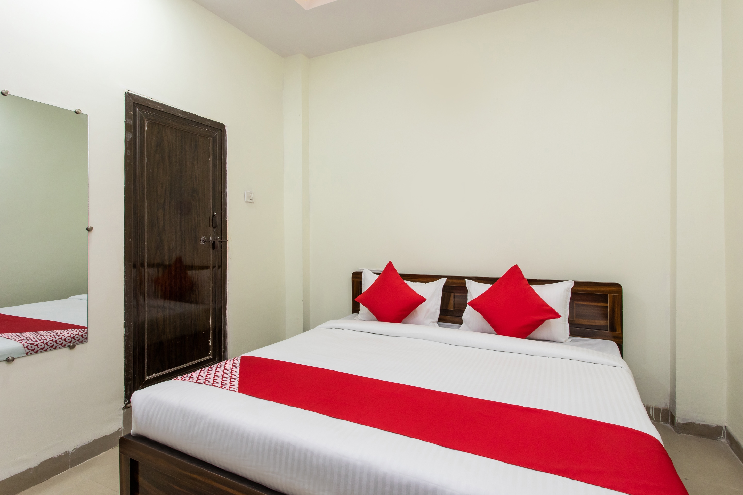hotel o manjulam regency