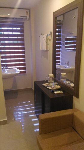 the orchid suites